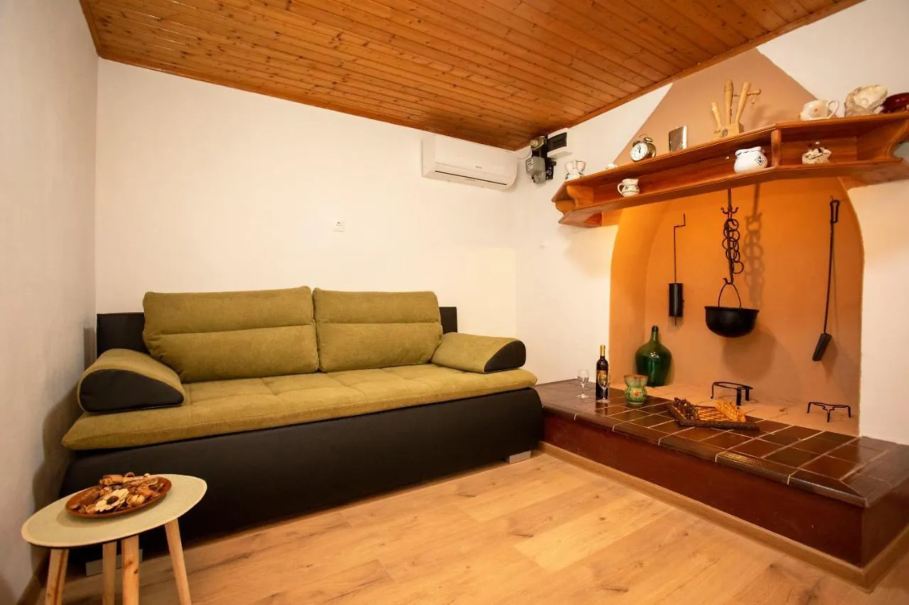 Сasa de vacaciones Holiday House Nono Labin